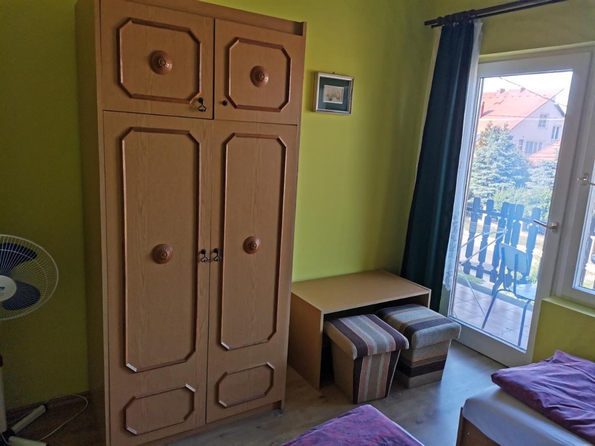 Roland Apartman Leilighet Balatonlelle Eksteriør bilde